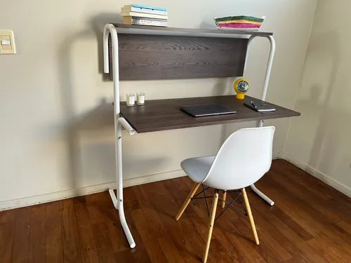 Escritorio De Hierro Y Madera Con Estante Superior Höllsen