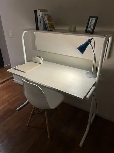 Escritorio De Hierro Y Madera Con Estante Superior Höllsen